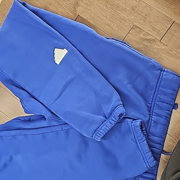 Adidas Sweatpants - Picture 2 of 3